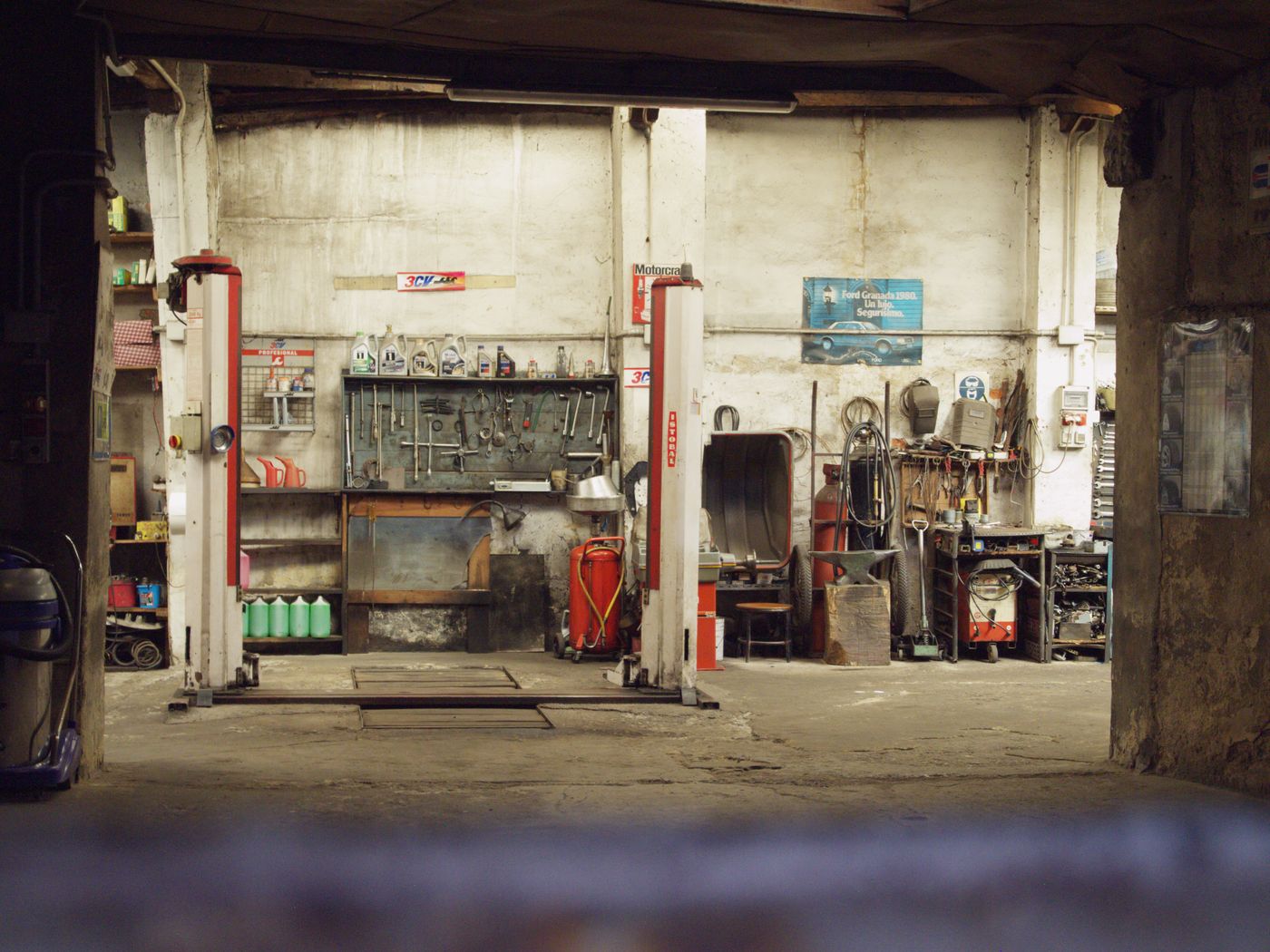 High-pressure steering test bench and hydraulic rig