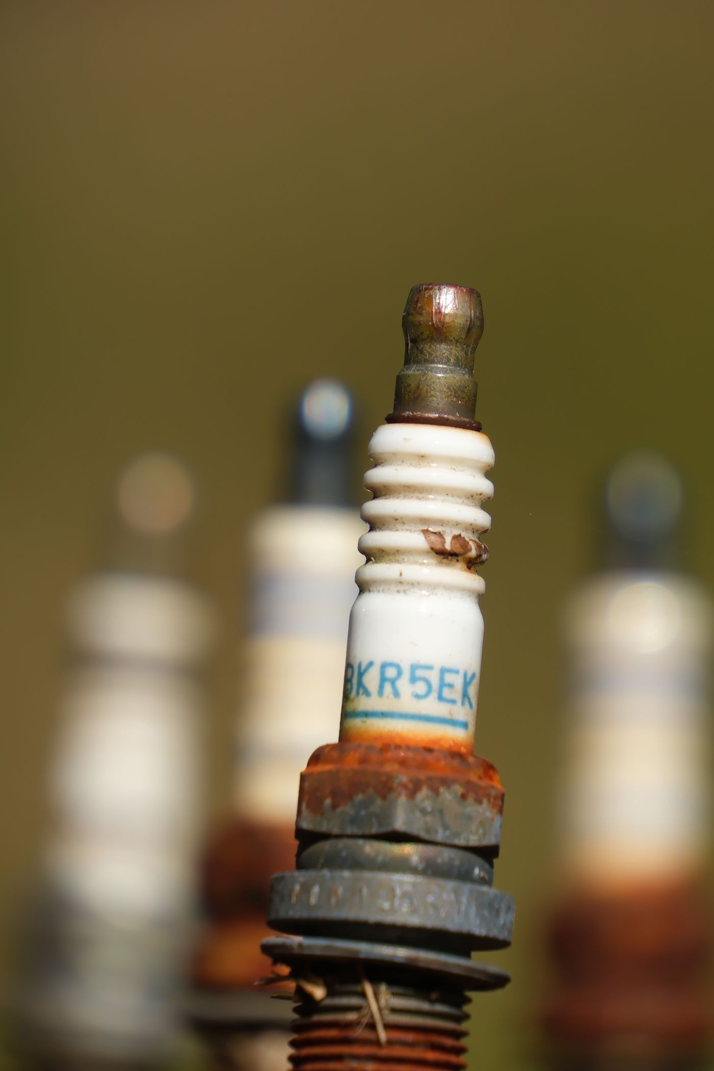 Set of spark plugs for petrol engine tuning